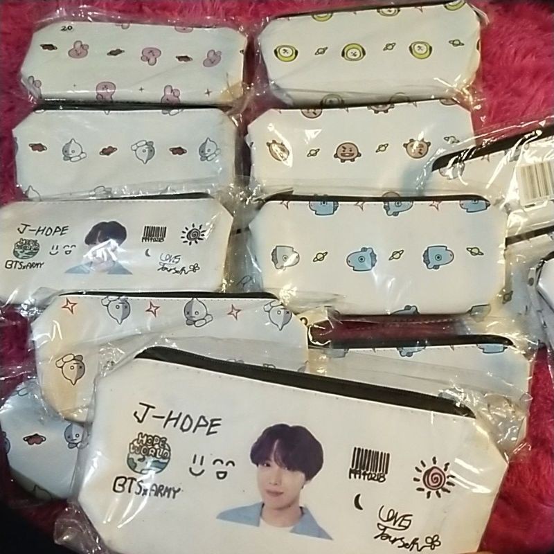 

KPOP BTS bt21 pouch kecil ya.. Kotak Pensil Kantor mini / Sekolah army PU Pensil Pena Kasus Tas