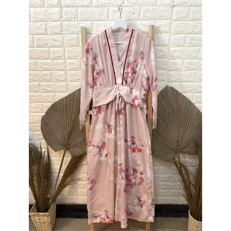 Shanghai Dusty Pink V-neck Dress / Dress Wanita Leher V Motif Bunga