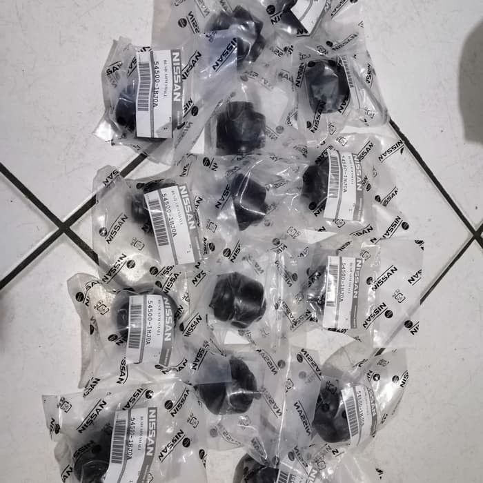 Bushing Arm Kecil Nissan March