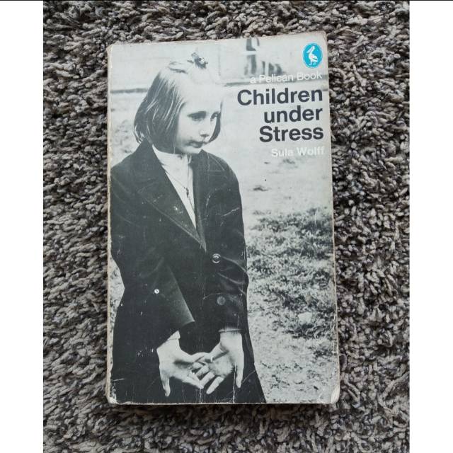 Buku bekas murah CHILDREN UNDER STRESS by SULA WOLF