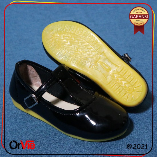 Sepatu Balet Anak Perempuan Hitam Putih Merah Glossy Formal | Flasshoes Onvie