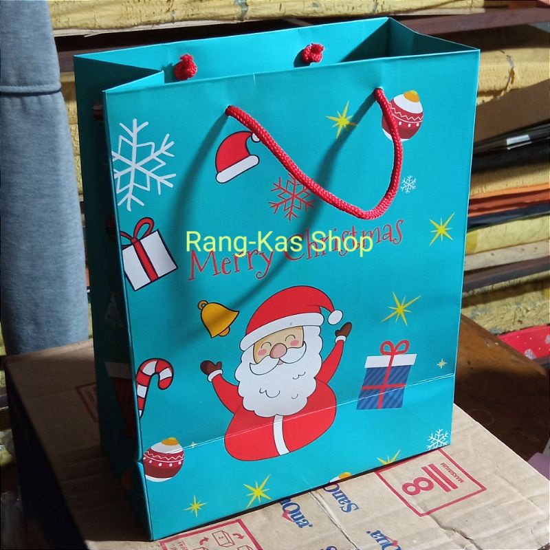 

Paperbag Christmas Natal 20x25 Laminating karton Tebal