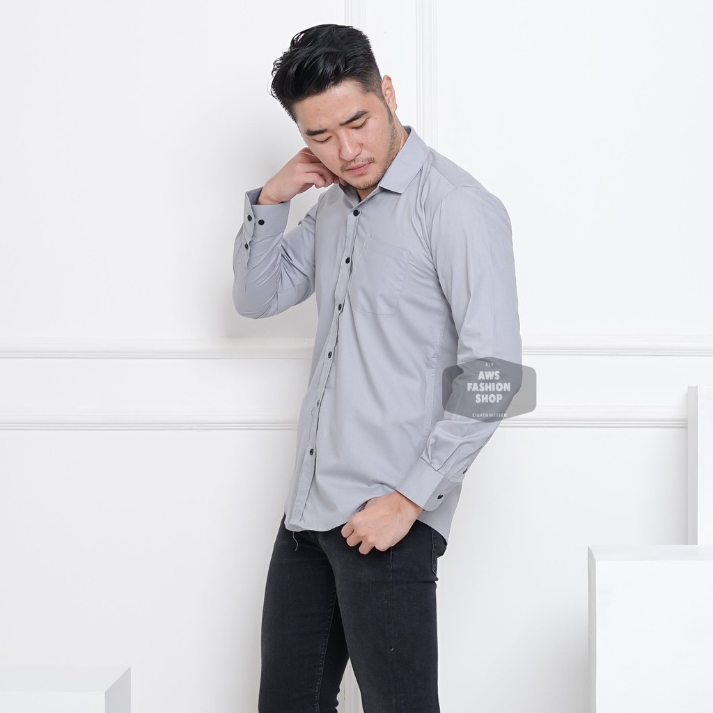 Kemeja Pria Lengan Panjang Polos Abu Abu Muda Soft Grey 