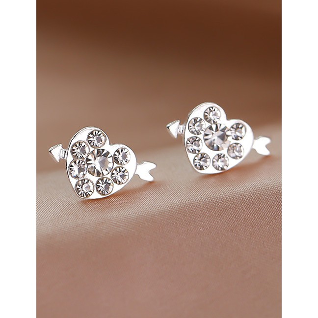 LRC Anting Tusuk Fashion Silver Heart-piercing Alloy Earrings With Diamonds K09606