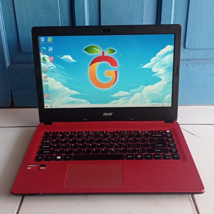 Acer ES1-421 Warna Merah 14 inch AMD A4-6210 RAM 4GB SSD 120 Windows 10 Laptop Second Bekas