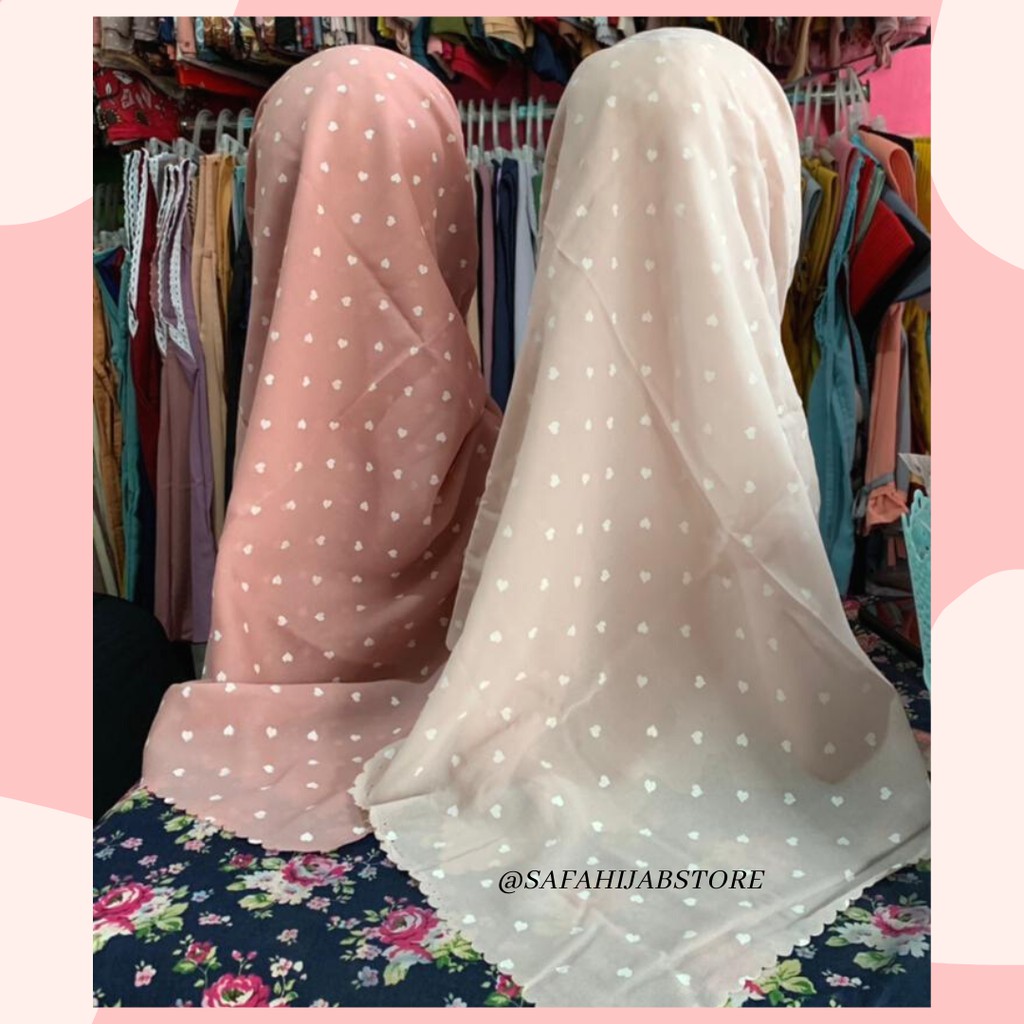 HIJAB SEGIEMPAT LOVE SQUARE