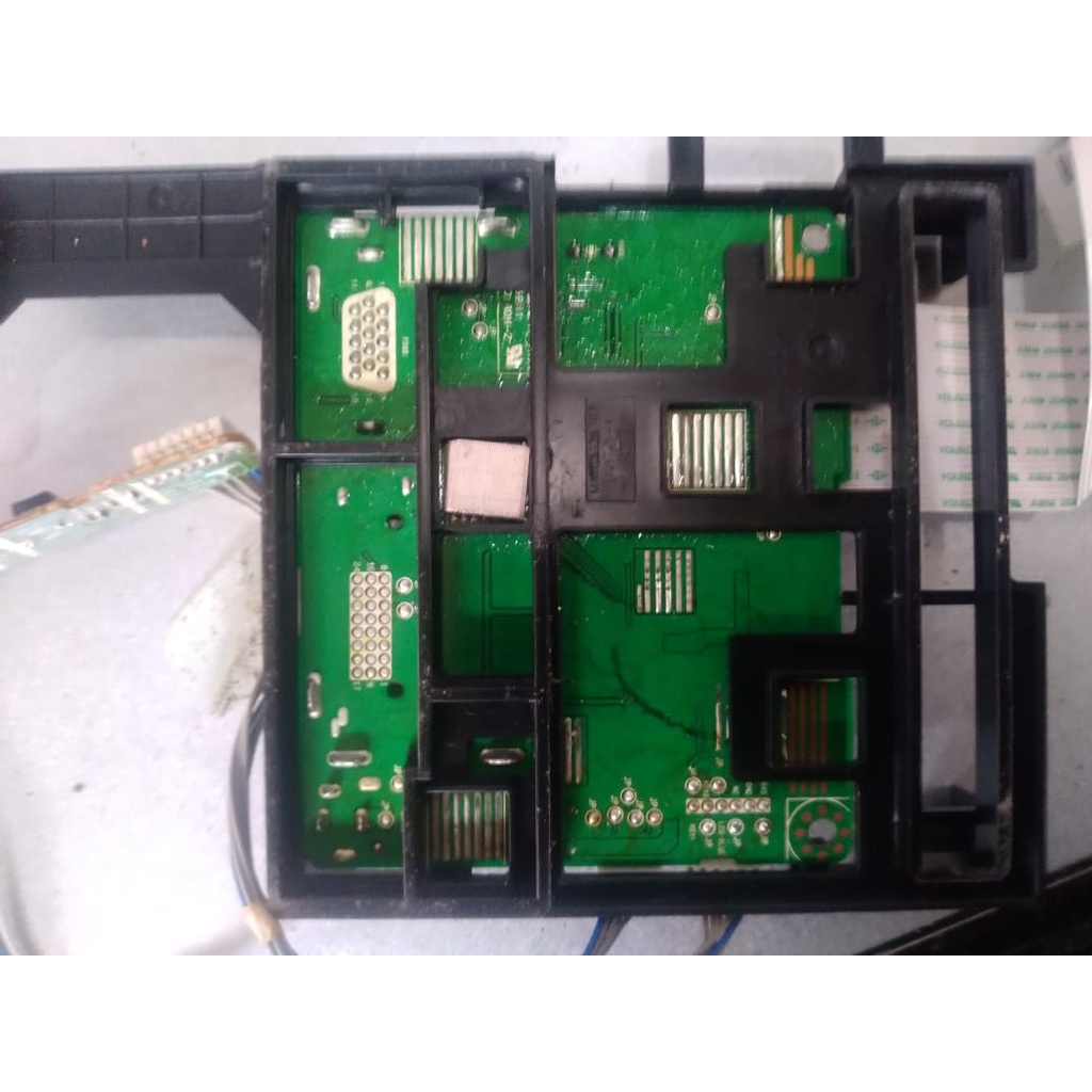 MESIN MAINBOARD MOBO MONITOR LG LG 19 INCH E1942CA FLATRON KOMPUTER NORMAL