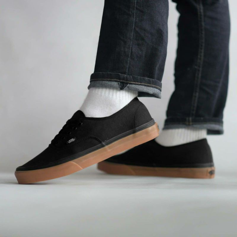 vans authentic black gum original