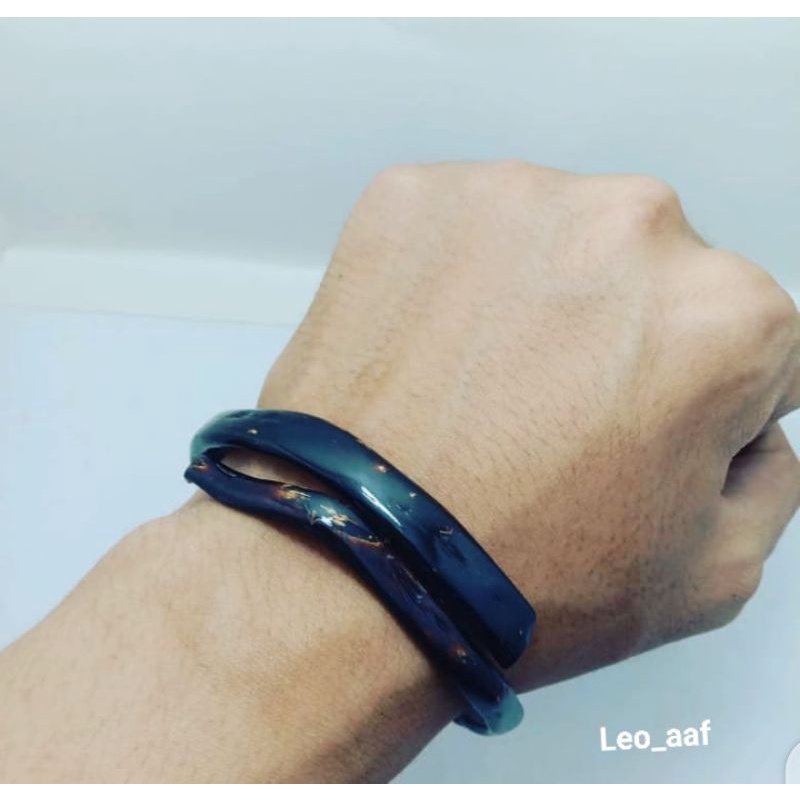 gelang akar bahar merah body hitam