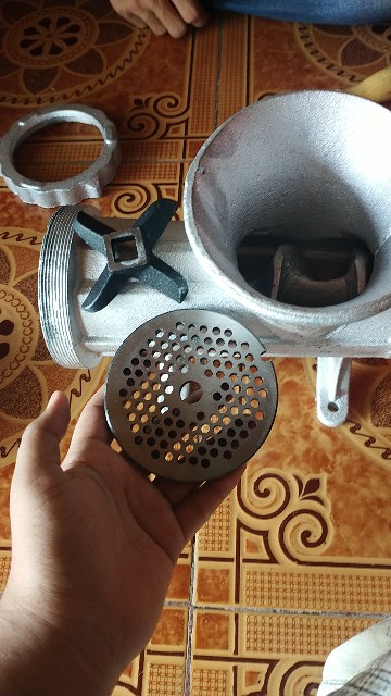 Gilingan Daging Ukuran 32 Paling Besar