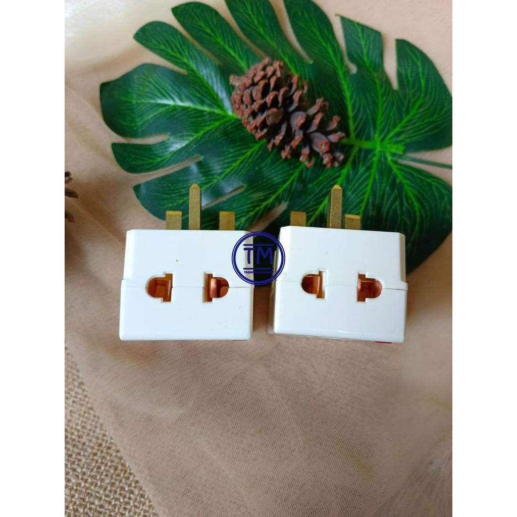 Travel Adaptor Arab Singapura / perlengkapan Haji dan Umroh / Perlengkapan Haji / Perlengkapan Umroh / Colokan Umroh / Colokan Listrik Serbaguna / Colokan Haji dan Umroh / Colokan Haji