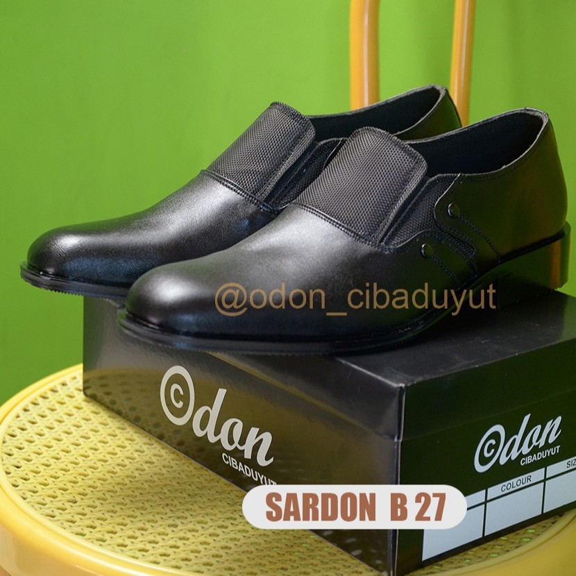 CUCI GUDANG SEPATU KULIT ODONCIBADUYUT DISKON 50% SLOP BADON