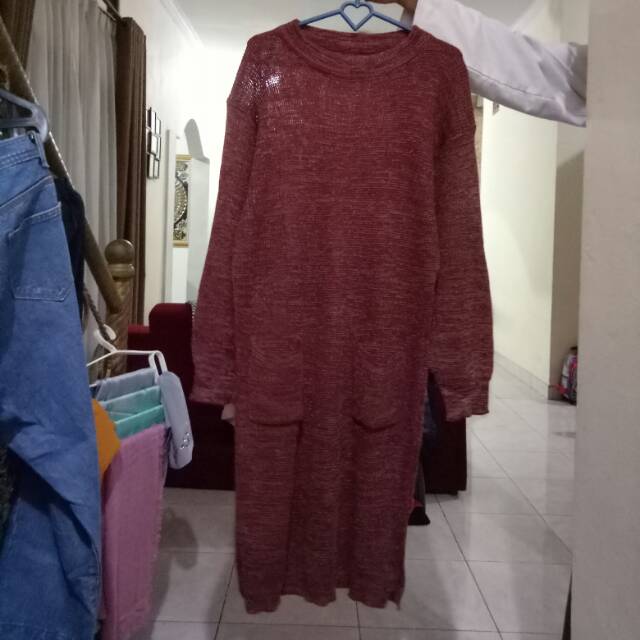 Tunik merah maroon