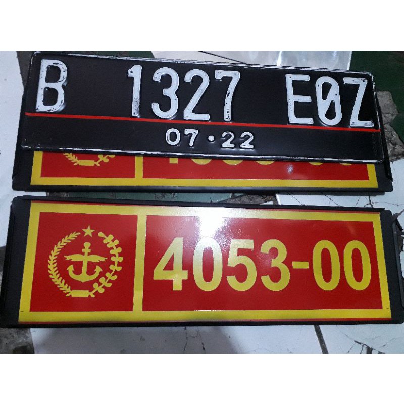 tatakan plat mobil (3 in 1) model slip, sepasang