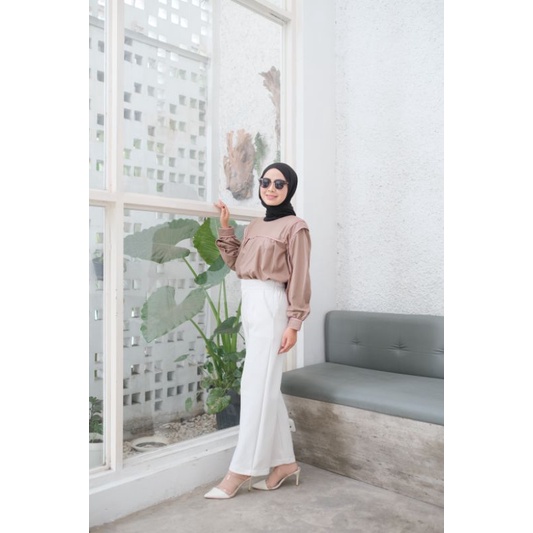 Cleo blouse