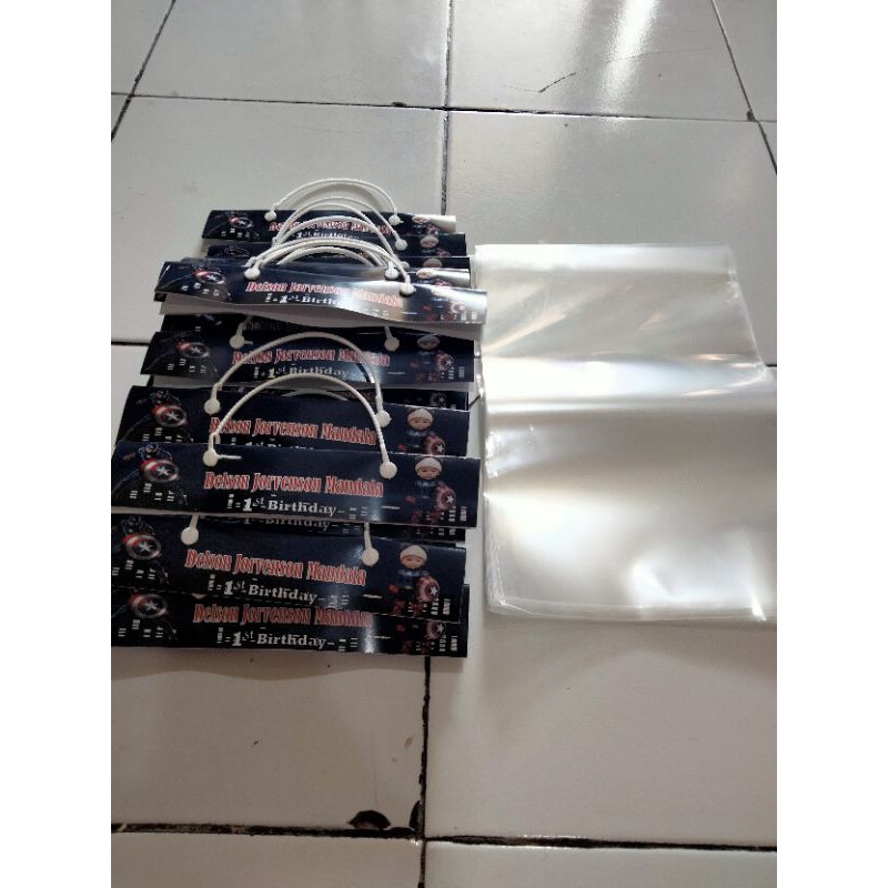 

Label Captain america + plastik