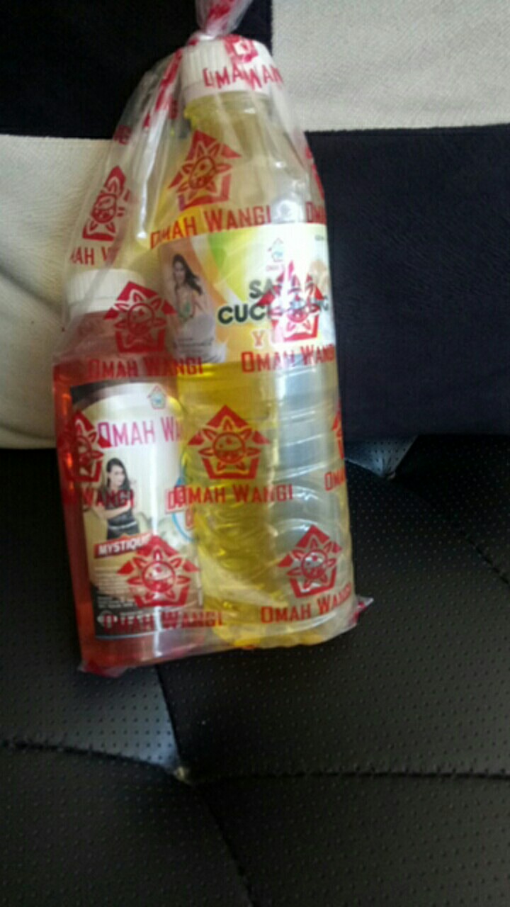 Sabun Cuci Baju Omah Wangi 270ml Harum Dan Bersih Sepanjang Hari