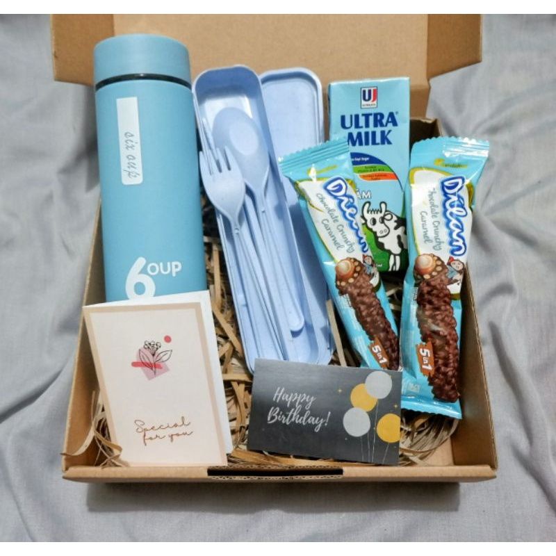 

Gift Box Hampers Untuk Kado Ulang tahun Wisuda Anniversary Murah Dan Lengkap