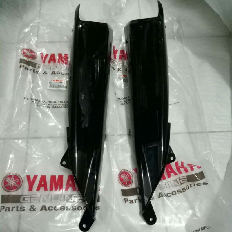 SET COVER SAMBUNGAN BODY SOULGT Soul GT HITAM 1KP f1731+1741 ori yamaha SAMBUNGAN KEMPOL YGP