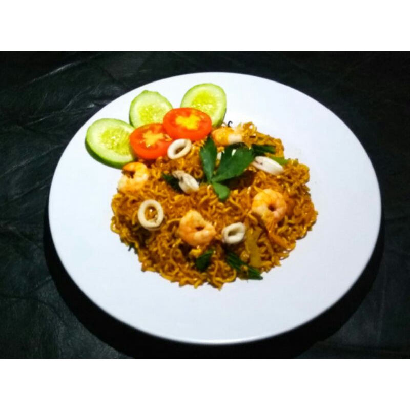 

Nasi Goreng dan Mie Goreng