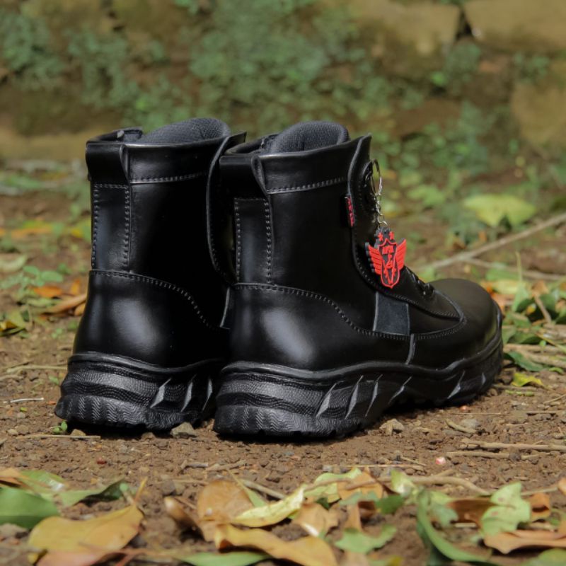 SEPATU PDL TALI PUTAR PENDEK POLANTAS BAHAN KULIT SAPI ASLI MERK APIK SEPATU PDL DINAS LAPANGAN TNI POLRI SECURITY SATPAM SEPATU BOOTS MOTOR UNTUK PRIA DAN WANITA