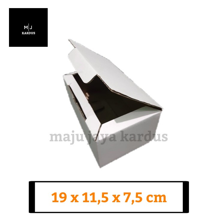 

1 Pcs Kardus Polos Kardus Karton Kotak Karton Kardus Packing 19x11,5x7,5 cm PUTIH (unyil)