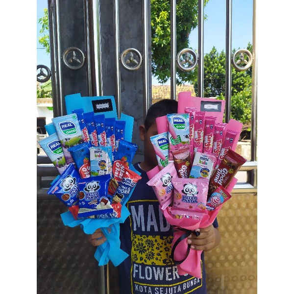 

Bucket Snack/ Buket Snack Susu/ Bucket Jajan / Buket Snack/ Buket Jajan / Hampers / Kado/ Buket Serba Pink