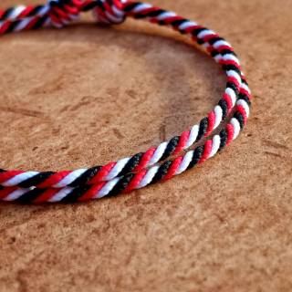 Gelang Tridatu Split Original Khas Bali BEST SELLER Tahan Gelang Tridatu Split Original Khas Bali BEST SELLER Tahan