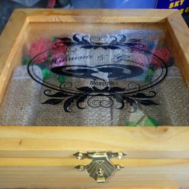 Kotak Mahar 2 Perhiasan Berbahan Kayu Palet