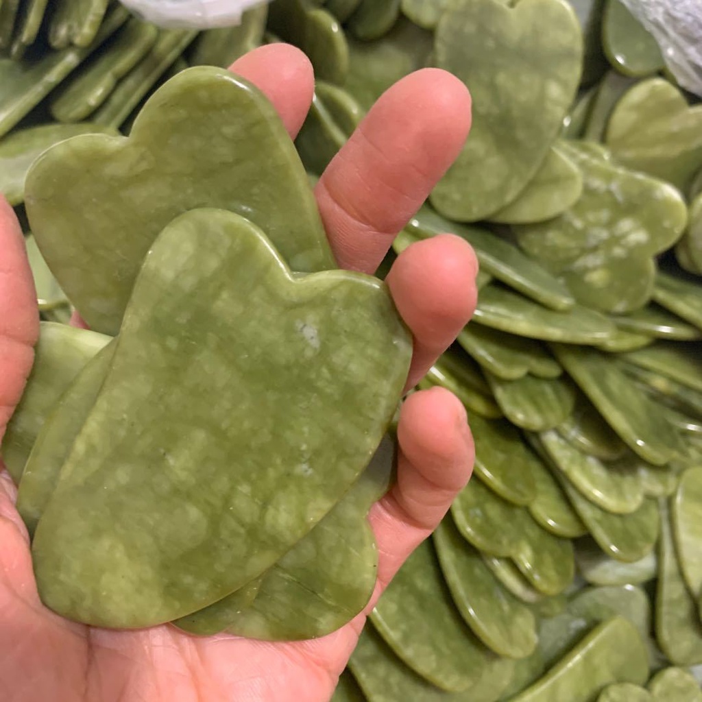 ALAT PIJAT WAJAH GUA SHA  TERAPI MUKA BATU JADE GIOK GUASHA ASLI ALAMI MASSAGE MASSAGER STONE F480