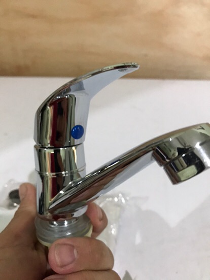 Kran Keran Air Wastafel Cuci Tangan Model Jungkit
