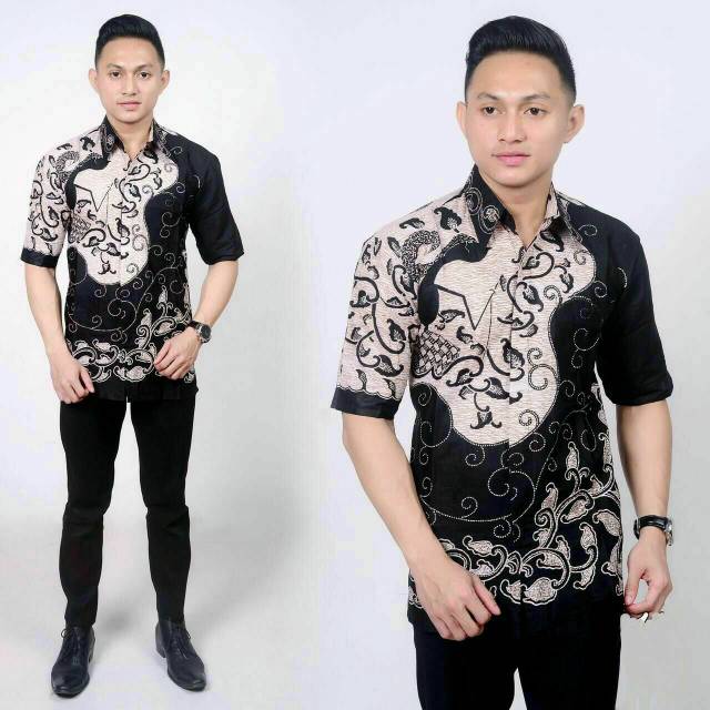 Batik Pria Lengan Pendek Motif Hitam Manis