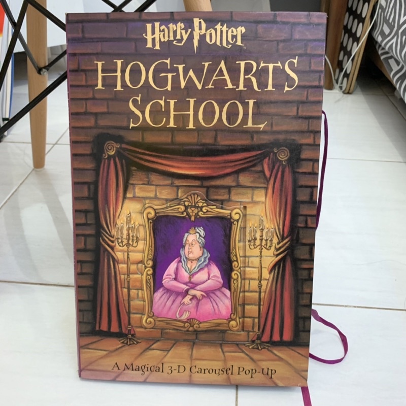 [PRELOVED] Harry Potter Hogwarts School a Magical 3D 3-D Carousel Popup Pop Up Book Original | Buku 