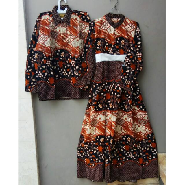 SALE Sarimbit batik semi sutera 573. Batik pasangan