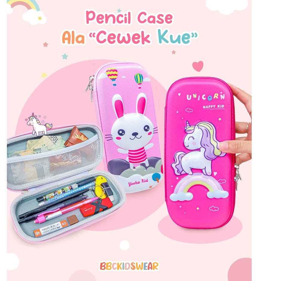 

Top Produk.. BBCKIDSWEAR - Pensil Case “Cewe Kue” - Perlengkapan sekolah - Tempat Pensil Motif