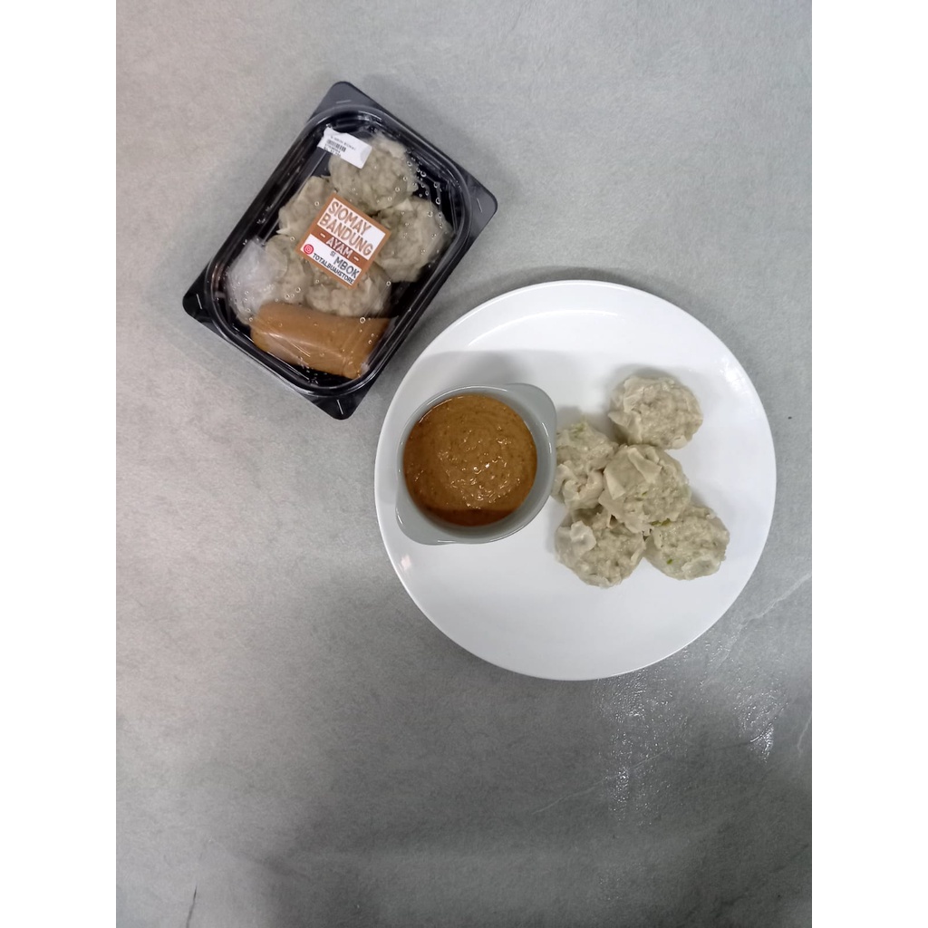 

TBS.ID-Siomay Bandung Si Mbok