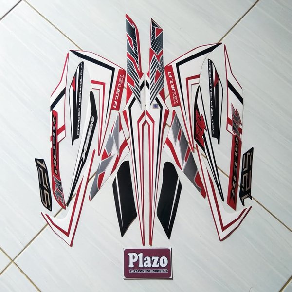 Striping stiker yamaha xeon rc 125 2014 merah