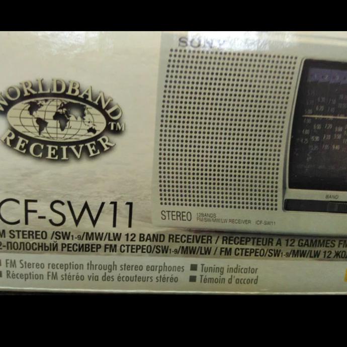 Sony ICF-SW11 Radio Portable - FM, AM, & Gelombang Pendek