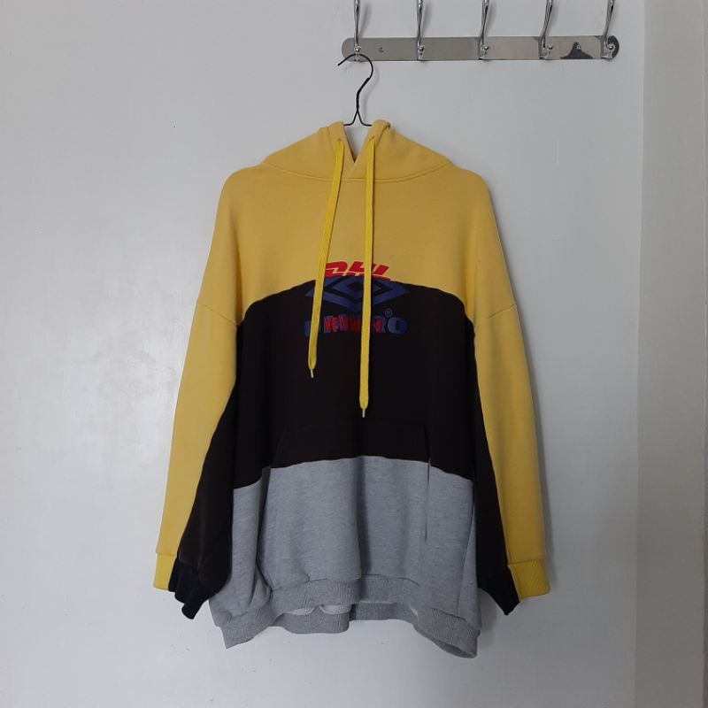 Vetements x DHL x Umbro Hoodie Hongkong Edition 2018