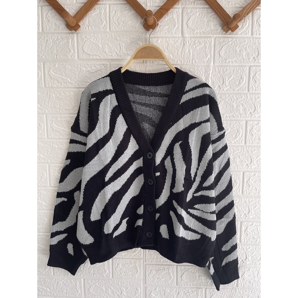 DAYLEE CARDY CARDIGAN RAJUT MOTIF ZEBRA WANITA