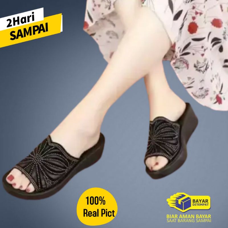 Sandal Wanita Calbi Terbaru Kekinian Sandal wanita terbaru wedges sandal pesta