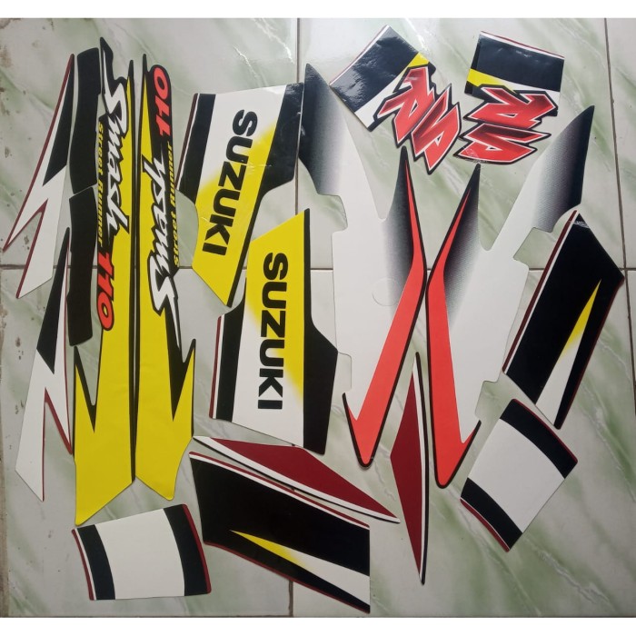 stiker striping suzuki smash 110sr 2004 - Merah