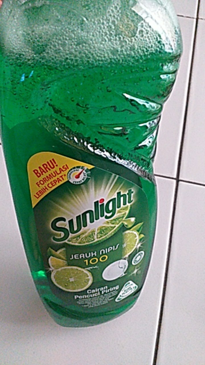 Sunlight Sabun Cuci Piring Botol 750ml
