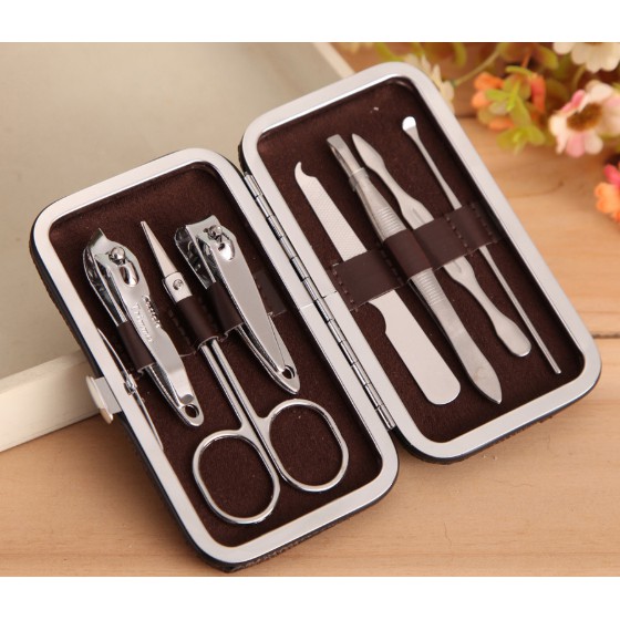 Manicure Pedicure Set 7 in 1 / Meni Pedi Set Kit Tools / Mani Pedi Tool Kit / Alat Perawatan Kuku