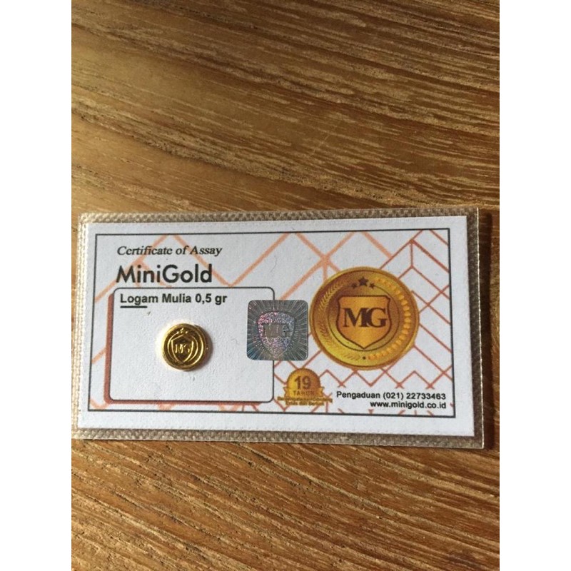 Emas 99,9%murni 0,5 gram Mini Gold certifikat Resmi& dpt surat ASLI