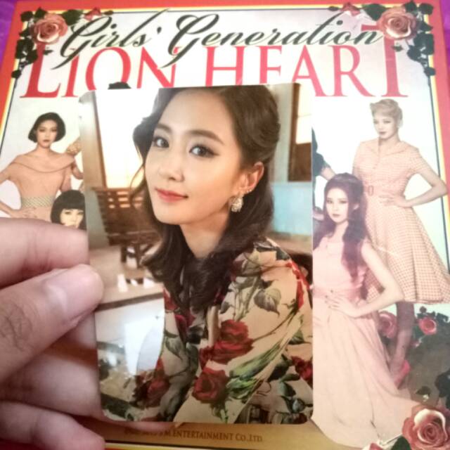 YURI PHOTOCARD FROM LION HEART ALBUM