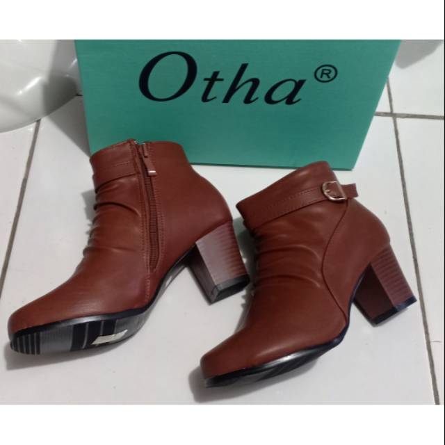 Sepatu boots wanita OTHA baru n' ORI.