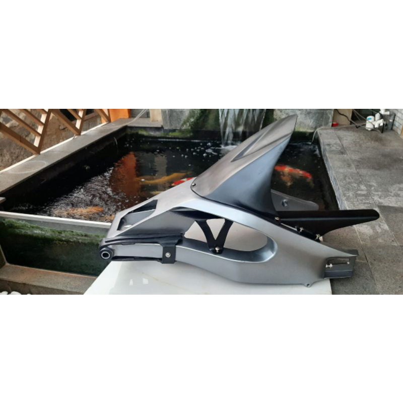 swing arm Custom Model GSX600