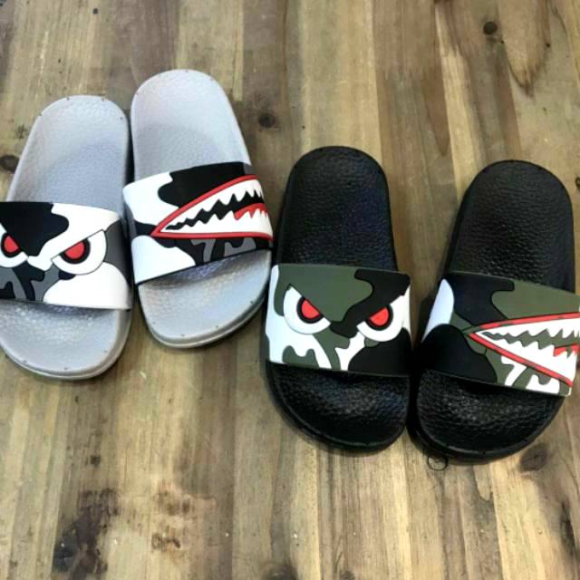 SANDAL ANAK BAPE