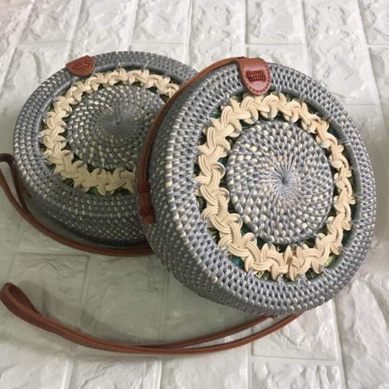 Tas Anyaman Rotan Khas Lombok